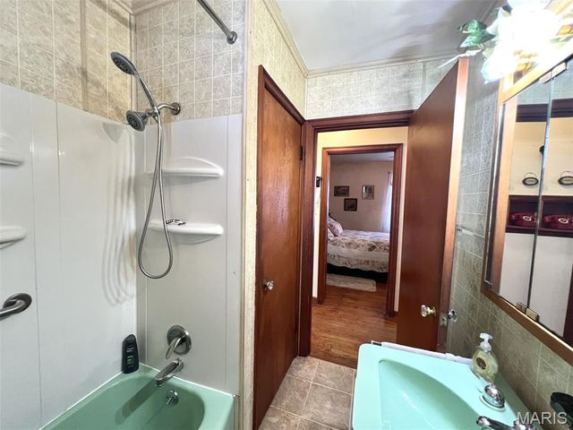 715 Springfield Road, Gillespie, IL 62033