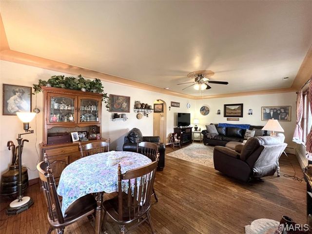 715 Springfield Road, Gillespie, IL 62033