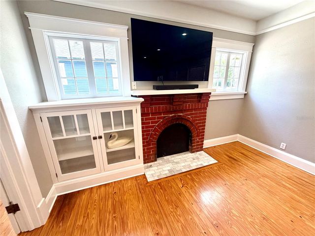 821 E LIME STREET, Lakeland, FL 33801