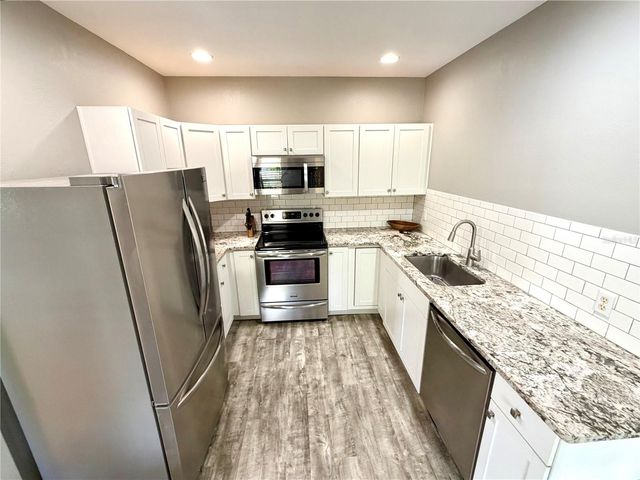 821 E LIME STREET, Lakeland, FL 33801
