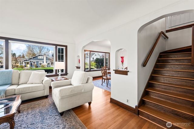 327 5th Street SW, Puyallup, WA 98371