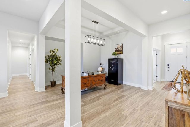 3150 Quail Ridge Loop, Richland, WA 99354