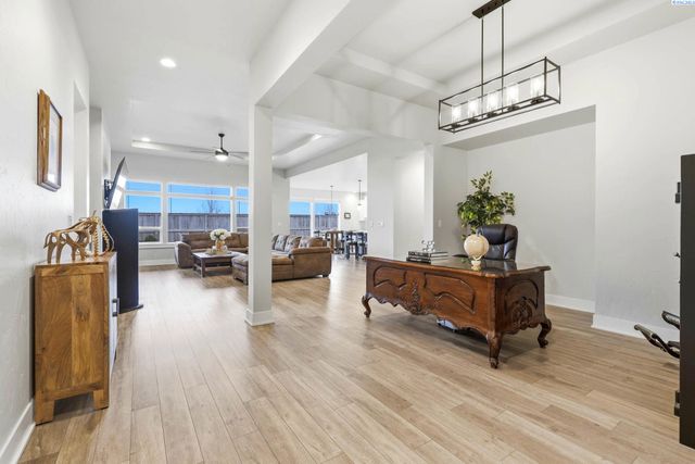 3150 Quail Ridge Loop, Richland, WA 99354