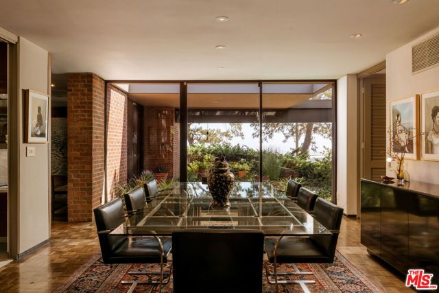 9225 Nightingale Drive, Los Angeles, CA 90069