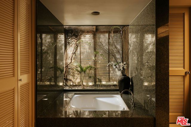 9225 Nightingale Drive, Los Angeles, CA 90069
