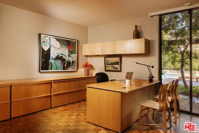 9225 Nightingale Drive, Los Angeles, CA 90069