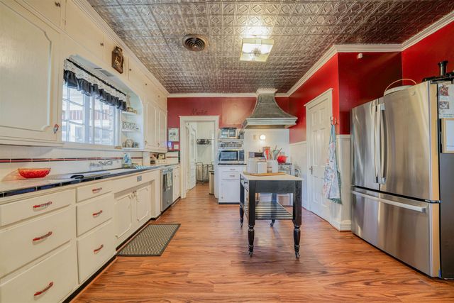 1208 Meadow Ave, Kilgore, TX 75662