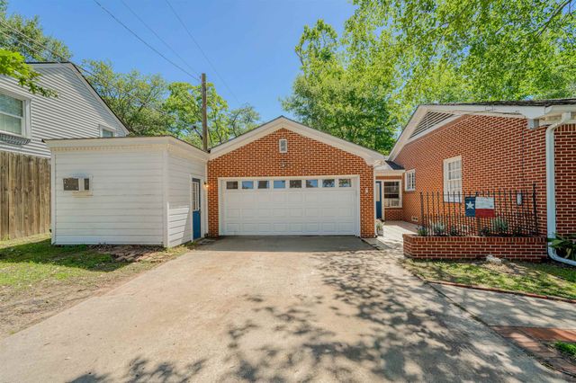 1208 Meadow Ave, Kilgore, TX 75662