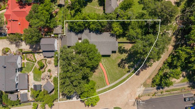 1208 Meadow Ave, Kilgore, TX 75662