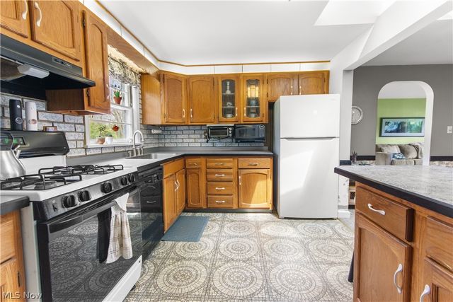 455 Montrose Avenue NW, Massillon, OH 44646