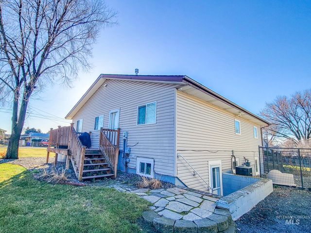 711 Airway Ave, Lewiston, ID 83501
