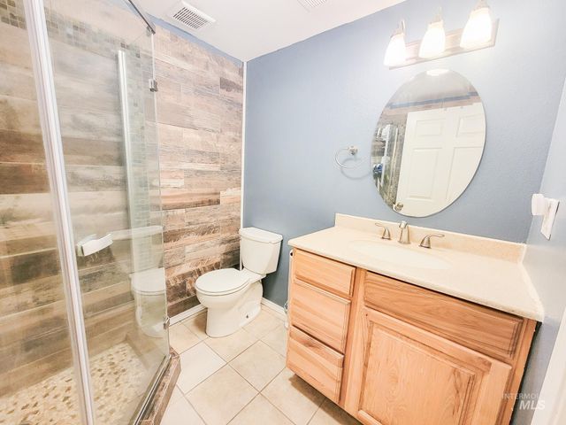711 Airway Ave, Lewiston, ID 83501