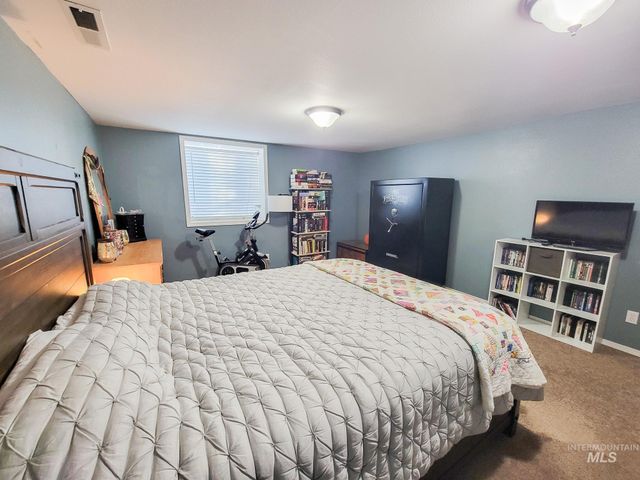 711 Airway Ave, Lewiston, ID 83501