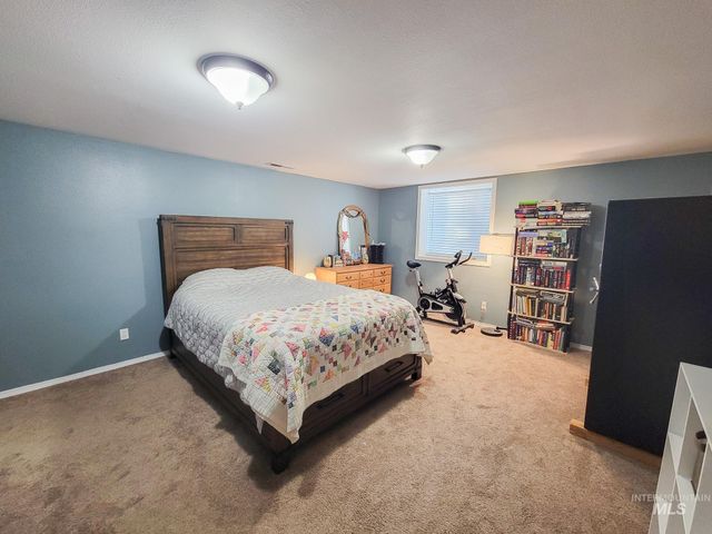 711 Airway Ave, Lewiston, ID 83501