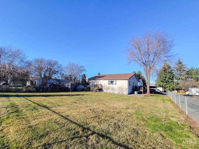 711 Airway Ave, Lewiston, ID 83501