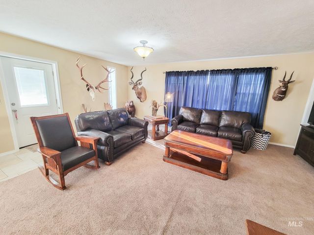 711 Airway Ave, Lewiston, ID 83501
