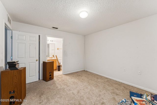 8145 ODEN Avenue, Jacksonville, FL 32216