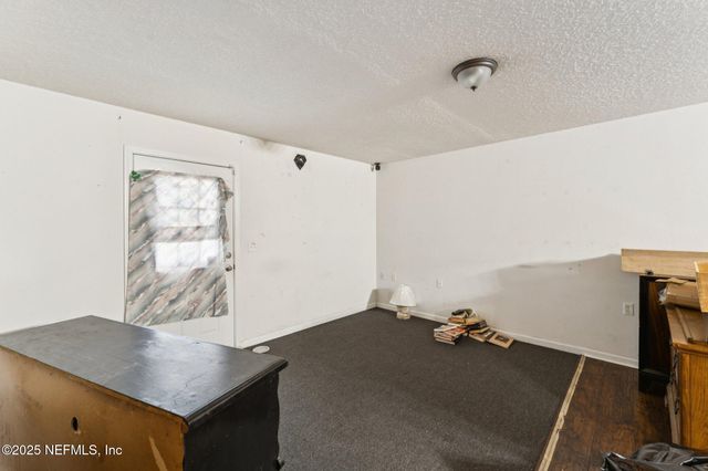 8145 ODEN Avenue, Jacksonville, FL 32216