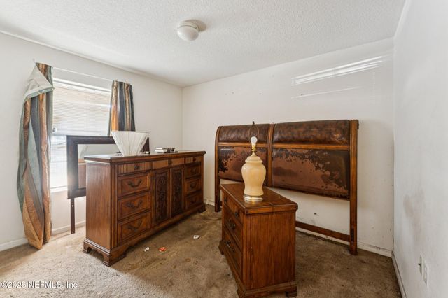 8145 ODEN Avenue, Jacksonville, FL 32216