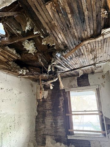 8611 Chalfonte Street, Detroit, MI 48238