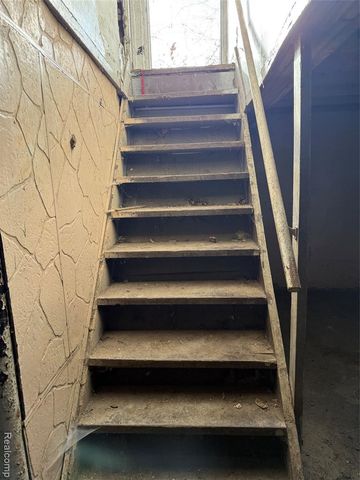 8611 Chalfonte Street, Detroit, MI 48238