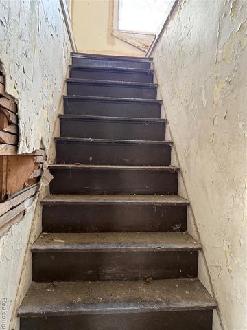 8611 Chalfonte Street, Detroit, MI 48238