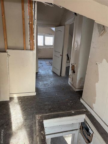 8611 Chalfonte Street, Detroit, MI 48238