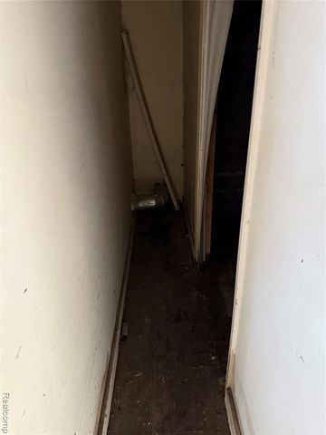 8611 Chalfonte Street, Detroit, MI 48238