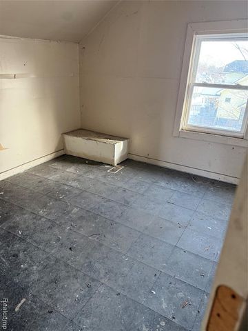 8611 Chalfonte Street, Detroit, MI 48238