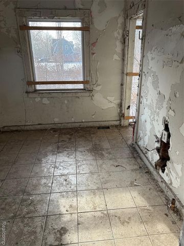 8611 Chalfonte Street, Detroit, MI 48238