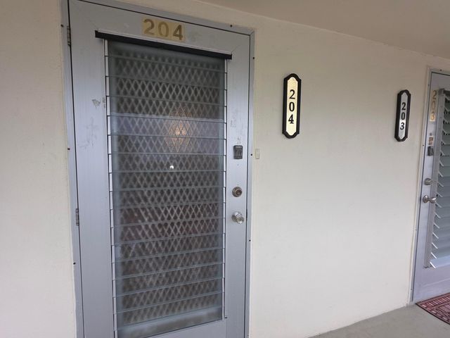 204 Kent L L, West Palm Beach, FL 33417