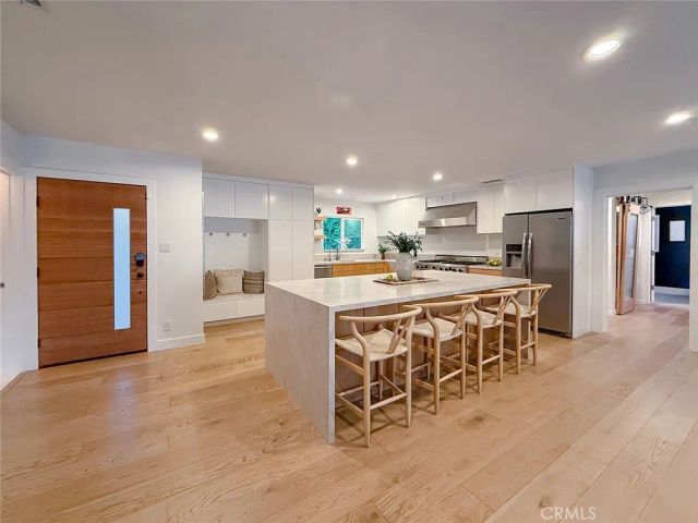 15722 Magnolia, Encino, CA 91436