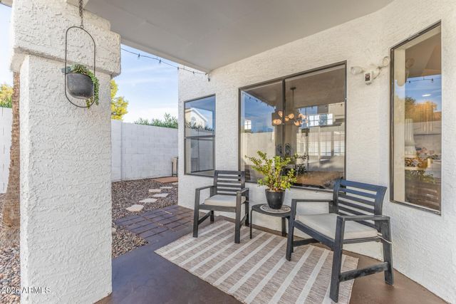 3314 E LONGHORN Drive, Phoenix, AZ 85050