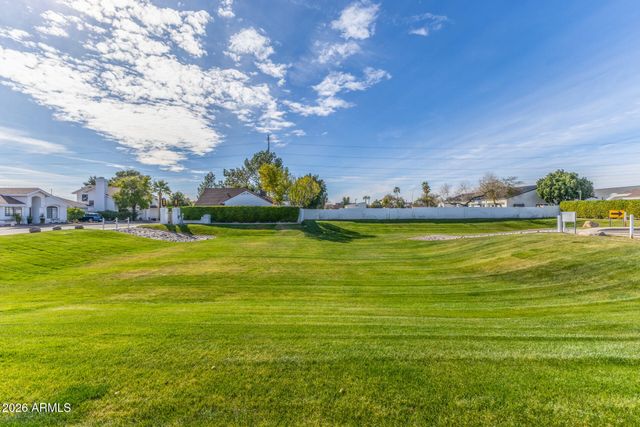 3314 E LONGHORN Drive, Phoenix, AZ 85050