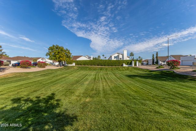 3314 E LONGHORN Drive, Phoenix, AZ 85050