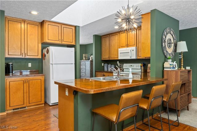 33125 Tanager Court, North Ridgeville, OH 44039