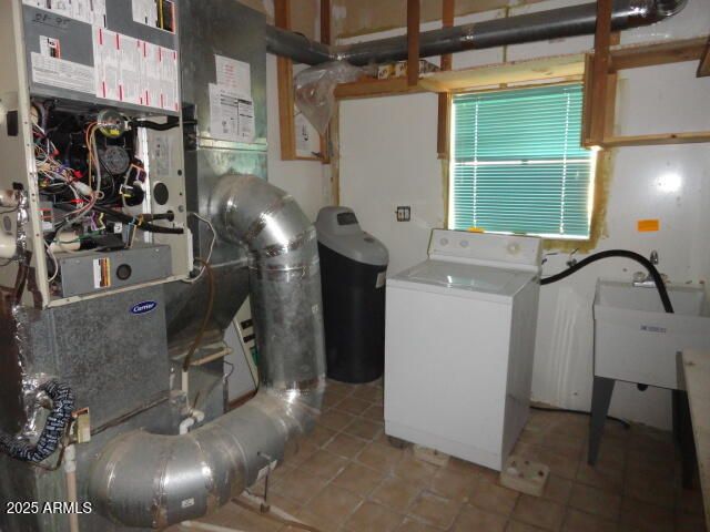 8279 E LARSON Road, Hereford, AZ 85615