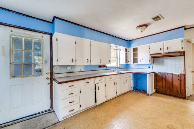 2324 Brockbank Drive, Irving, TX 75062