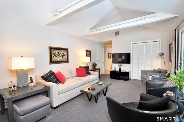 15 Winhart Drive, Granby, CT 06035