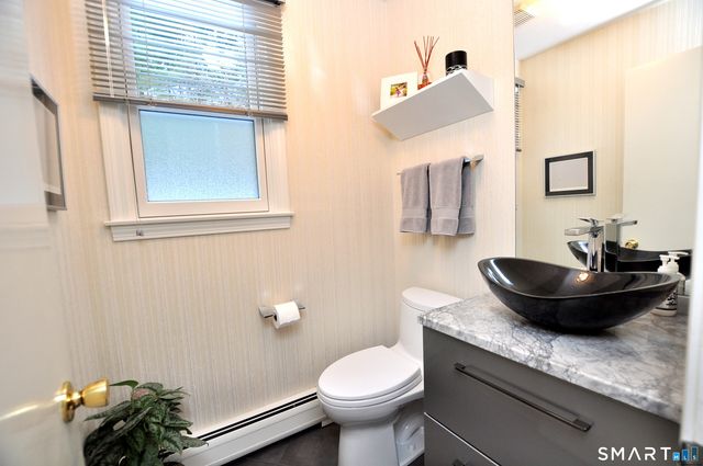 15 Winhart Drive, Granby, CT 06035