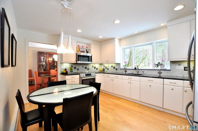 15 Winhart Drive, Granby, CT 06035