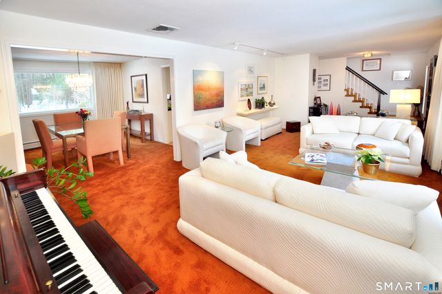 15 Winhart Drive, Granby, CT 06035