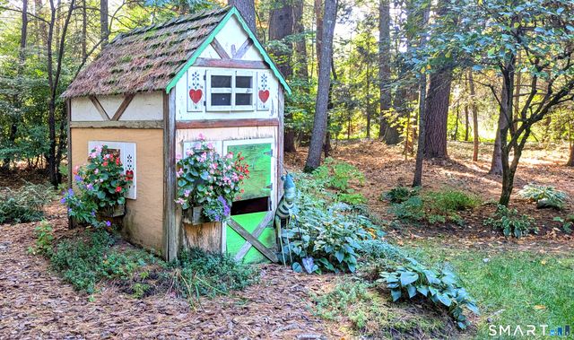 15 Winhart Drive, Granby, CT 06035