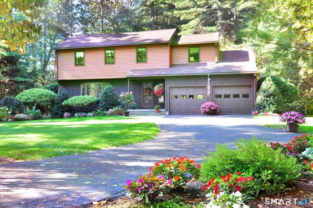 15 Winhart Drive, Granby, CT 06035