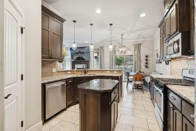 19104 N Rush Springs Lane, Edmond, OK 73012