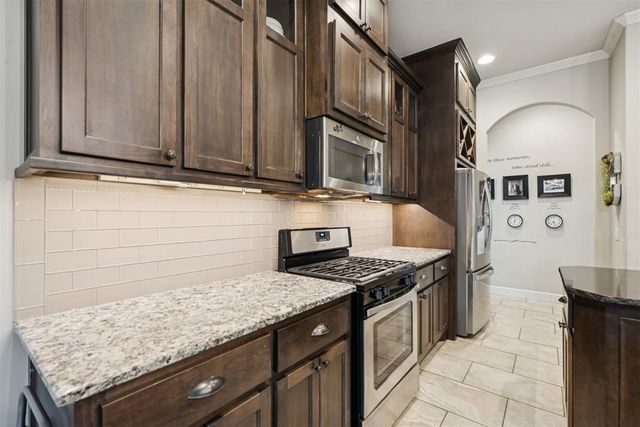 19104 N Rush Springs Lane, Edmond, OK 73012