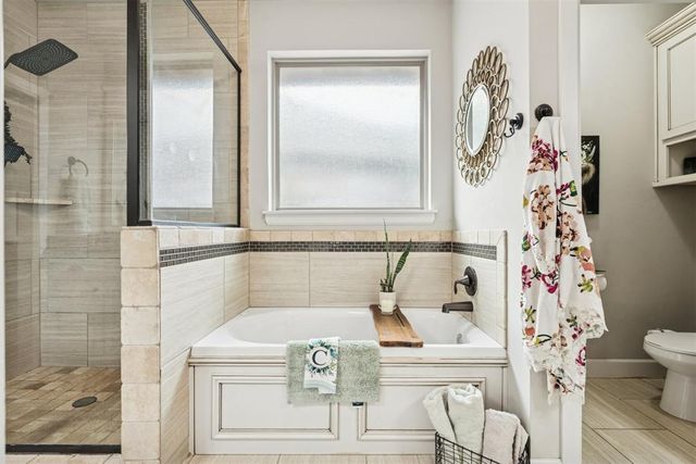 19104 N Rush Springs Lane, Edmond, OK 73012