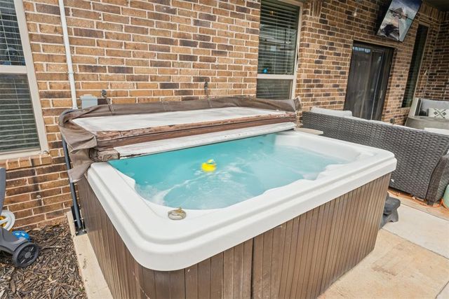 19104 N Rush Springs Lane, Edmond, OK 73012