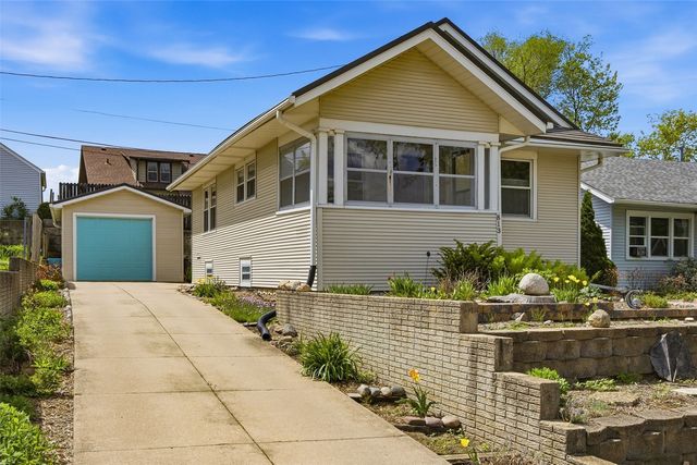 813 18th Street SE, Cedar Rapids, IA 52403