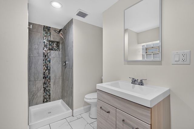 1147 Wesley Avenue, Oak Park, IL 60304
